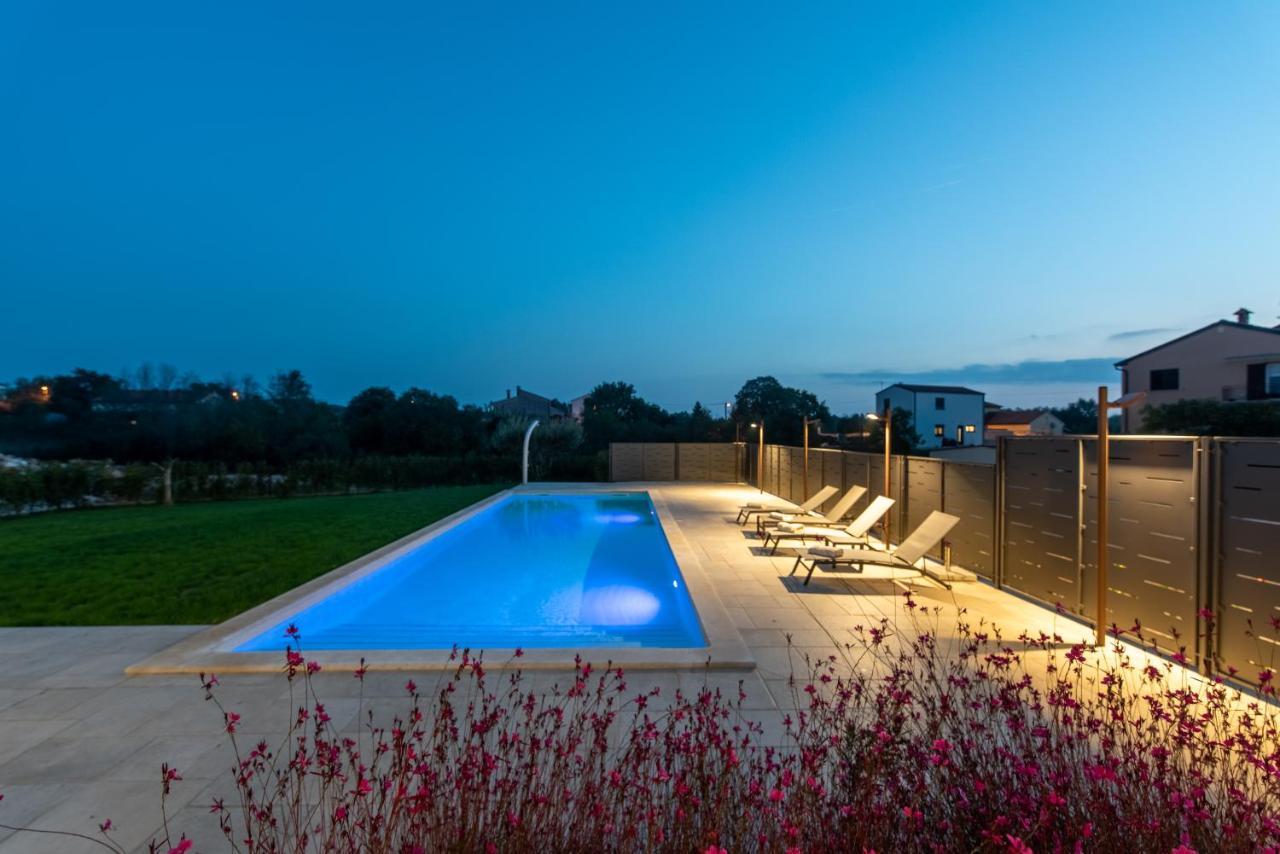 Villa Hizina Veleniki Porec Exterior photo